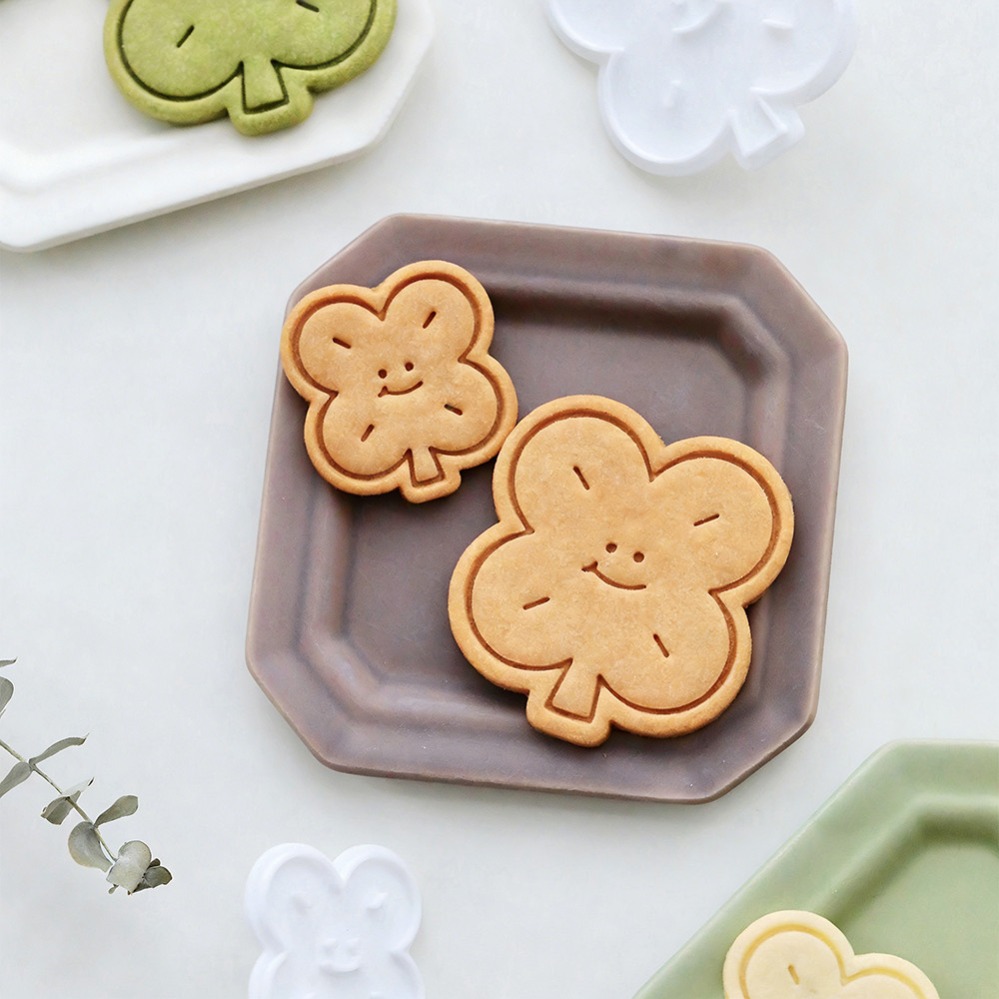 Kitchen Baking Items - Lucky Four-Leaf Clover Cookie Cutters Biscuit