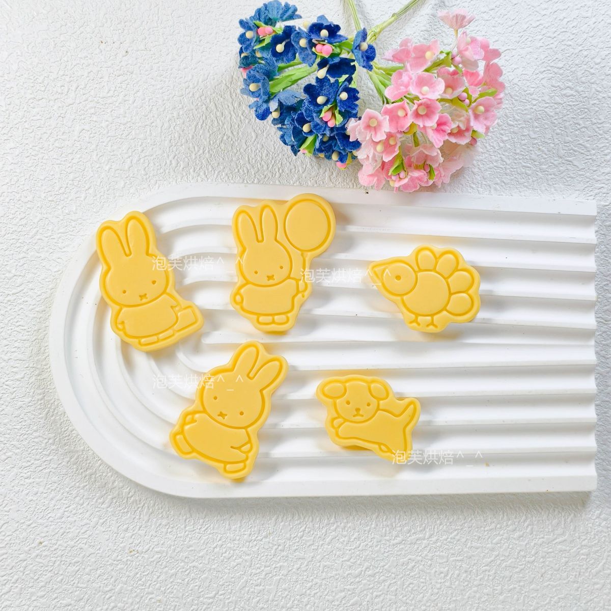 Cute 3D Press Cookie Mold with - Kitchen Baking Items ulasan dan harga